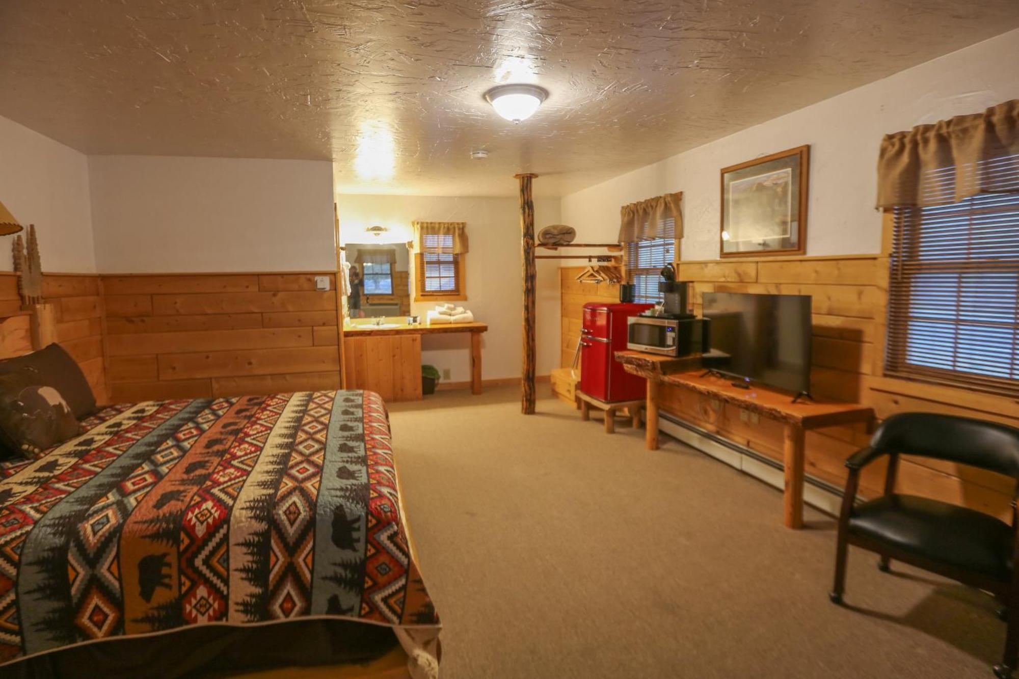 Lodge Chinook Winds *