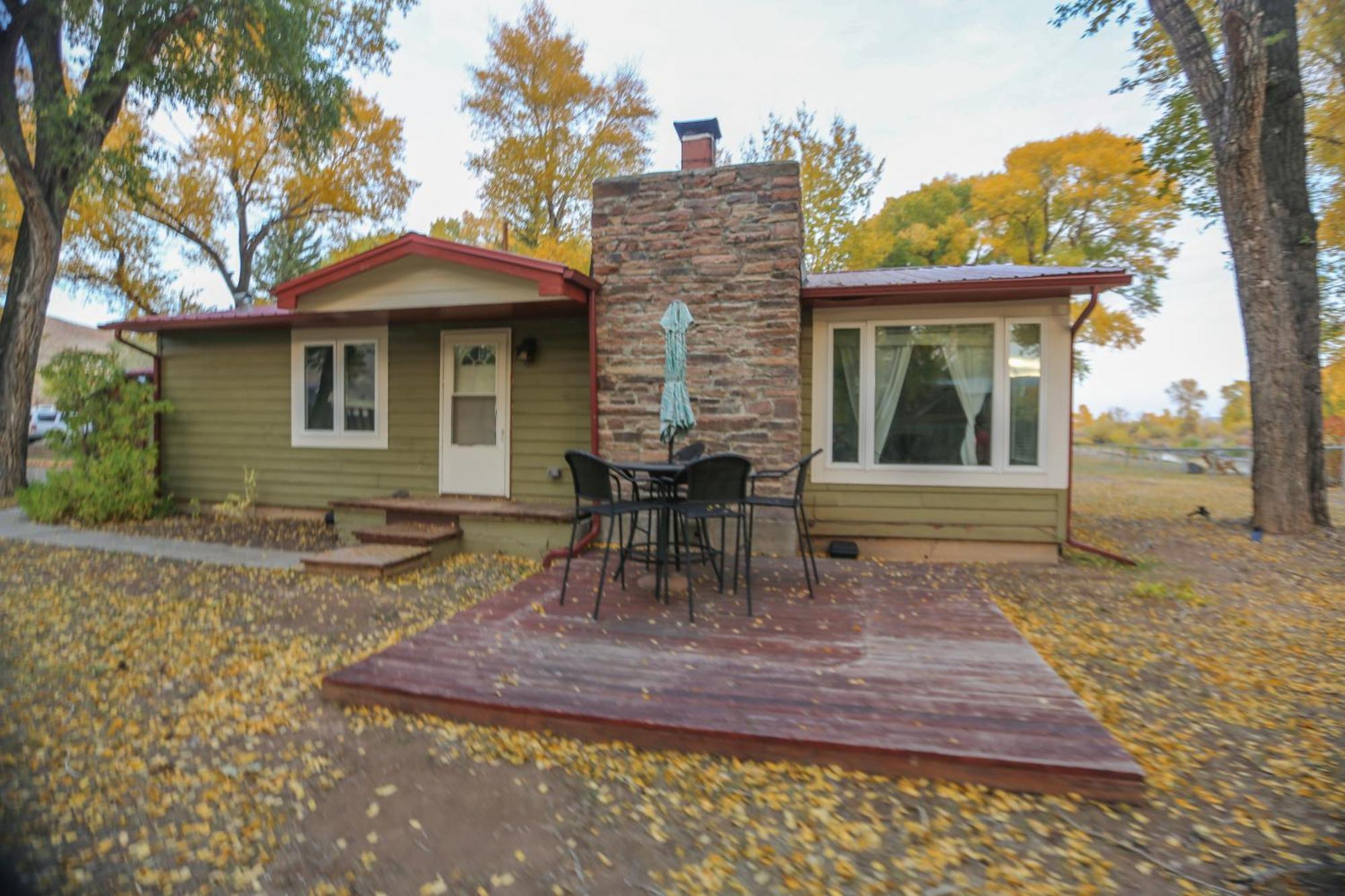 Chinook Winds Lodge