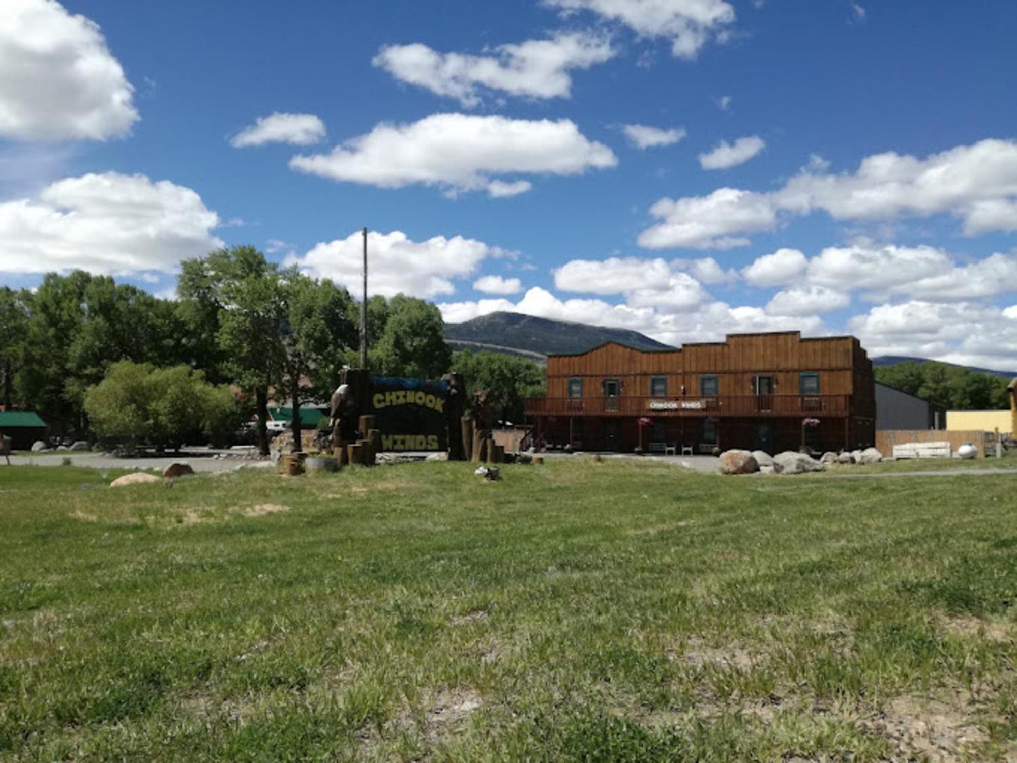 Chinook Winds Lodge